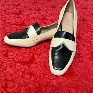 27 Edit Roxanne Loafer Women's Black & Cream Leather 8